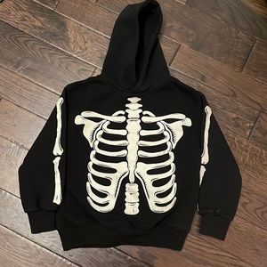 Glow in dark skeleton sweatshirt